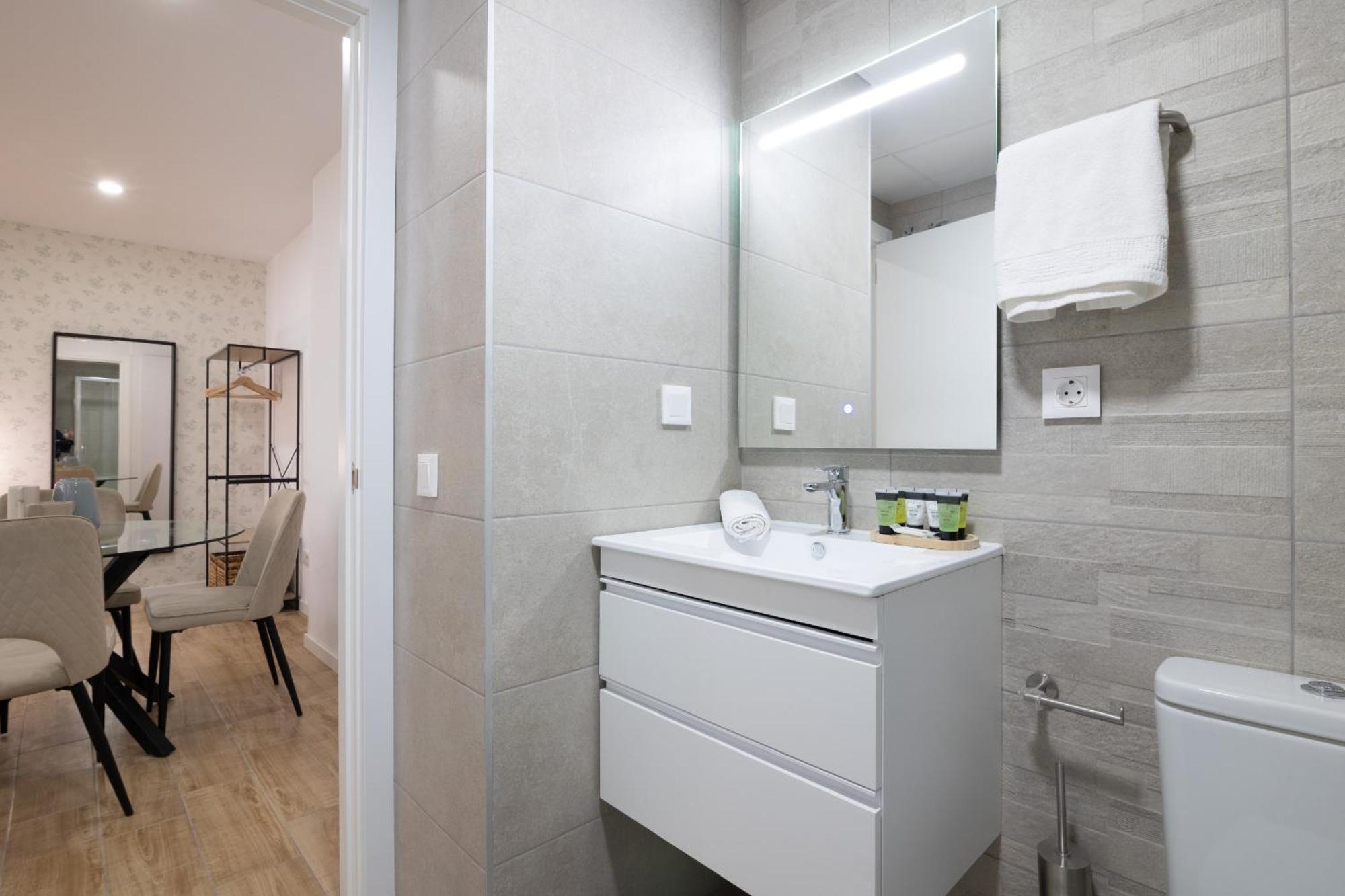 Dormforyou Arena Standard Valencia Buitenkant foto